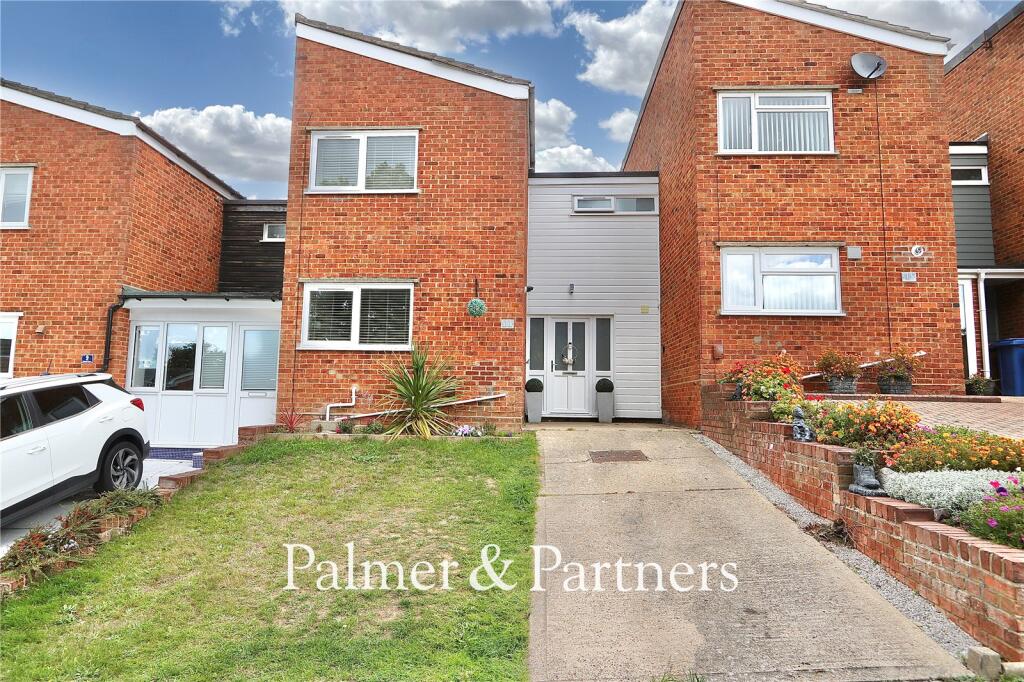 Main image of property: Byland Close, Ipswich, Suffolk, IP2