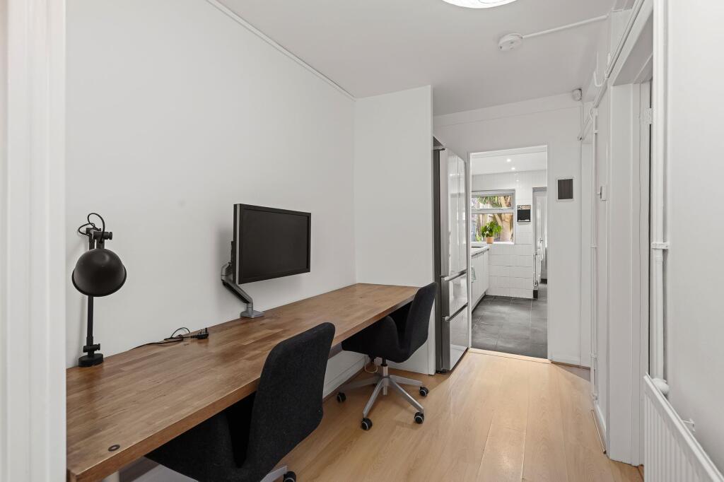 Apartment in London - View 5