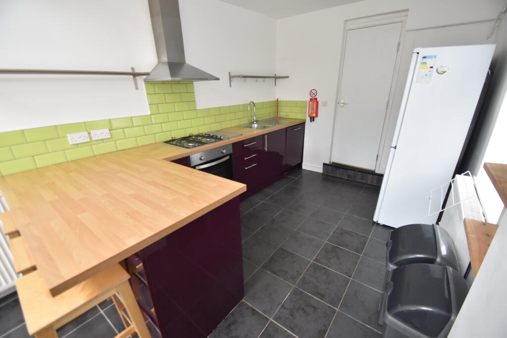 House in Cardiff, Maindy, Cathays - More
