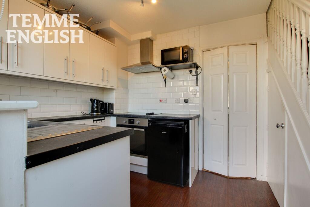 House in Southend-on-Sea - View 5