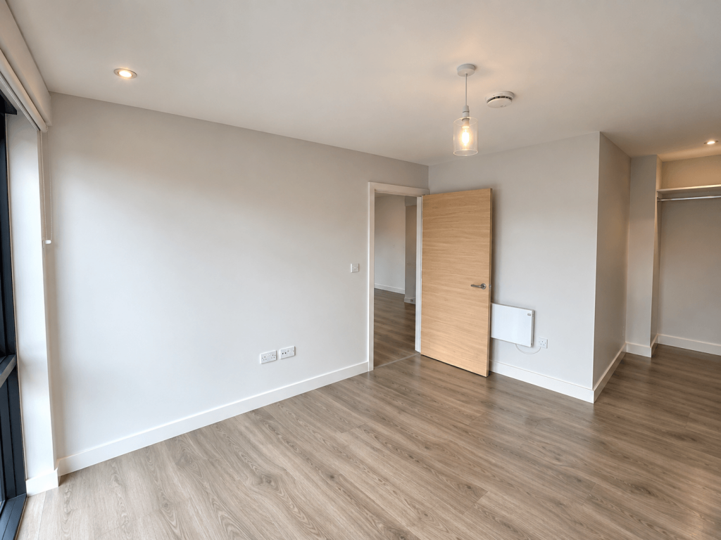 Apartment in London, Hanwell - View 3