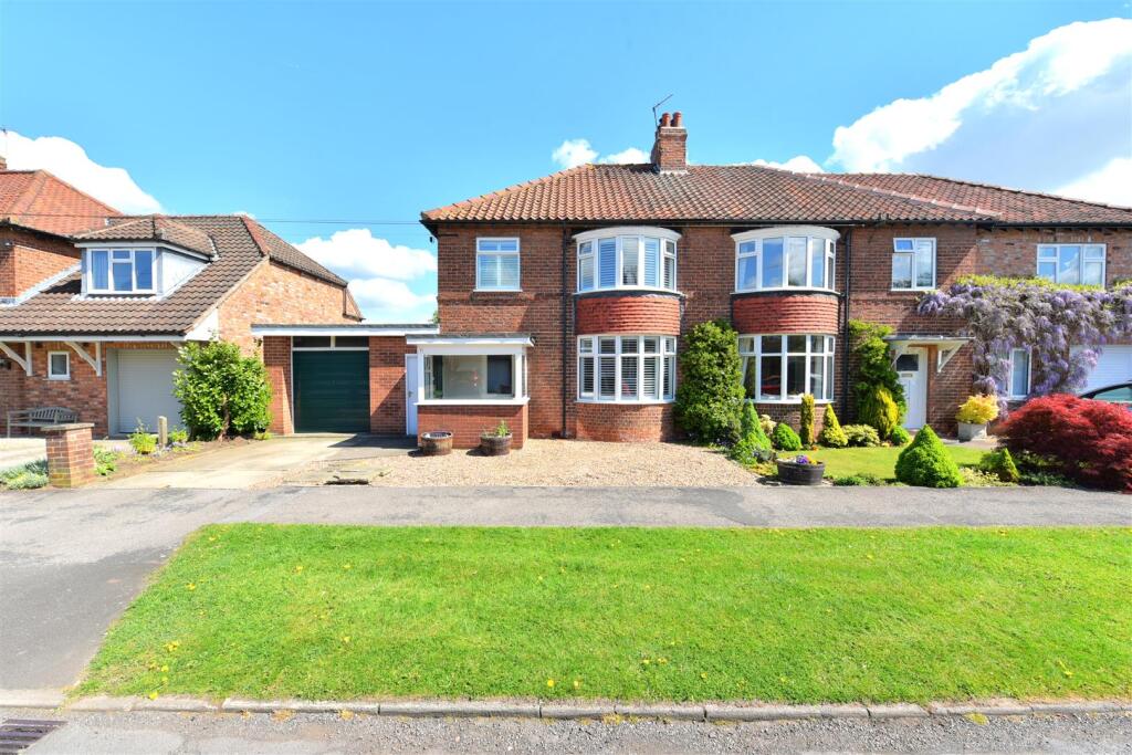 Main image of property: Temple Road, Bishopthorpe, York