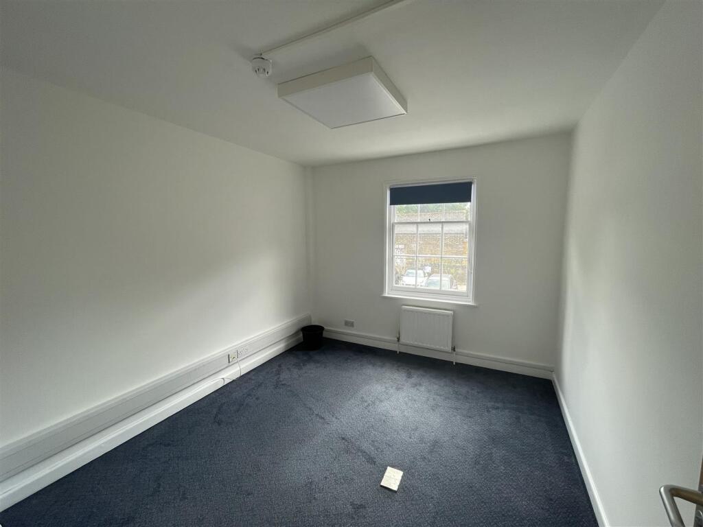 Main image of property: Office 7, Waterman House, 1 Lord Street, Gravesend