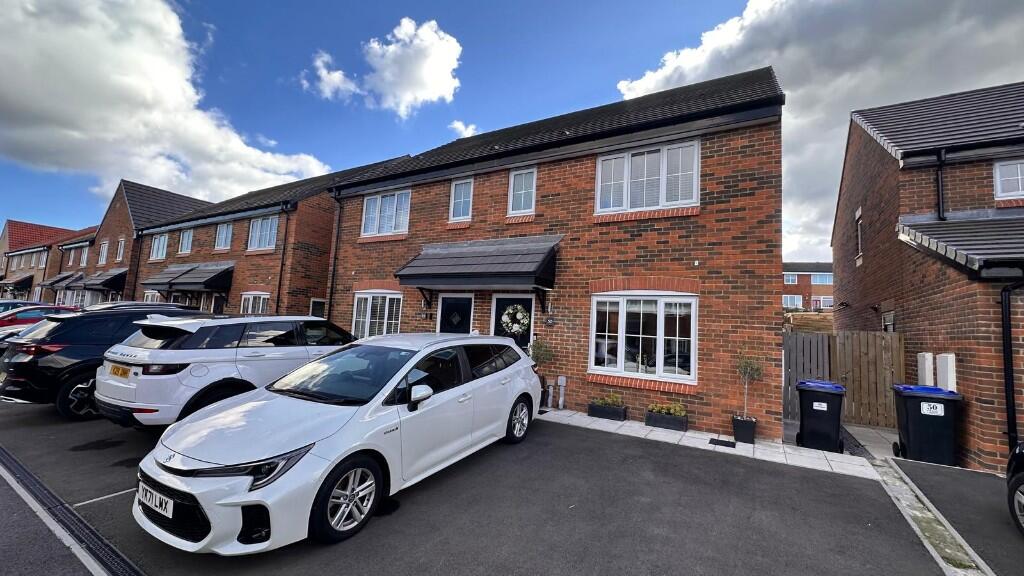 Main image of property: Eskdale Gardens, TS12