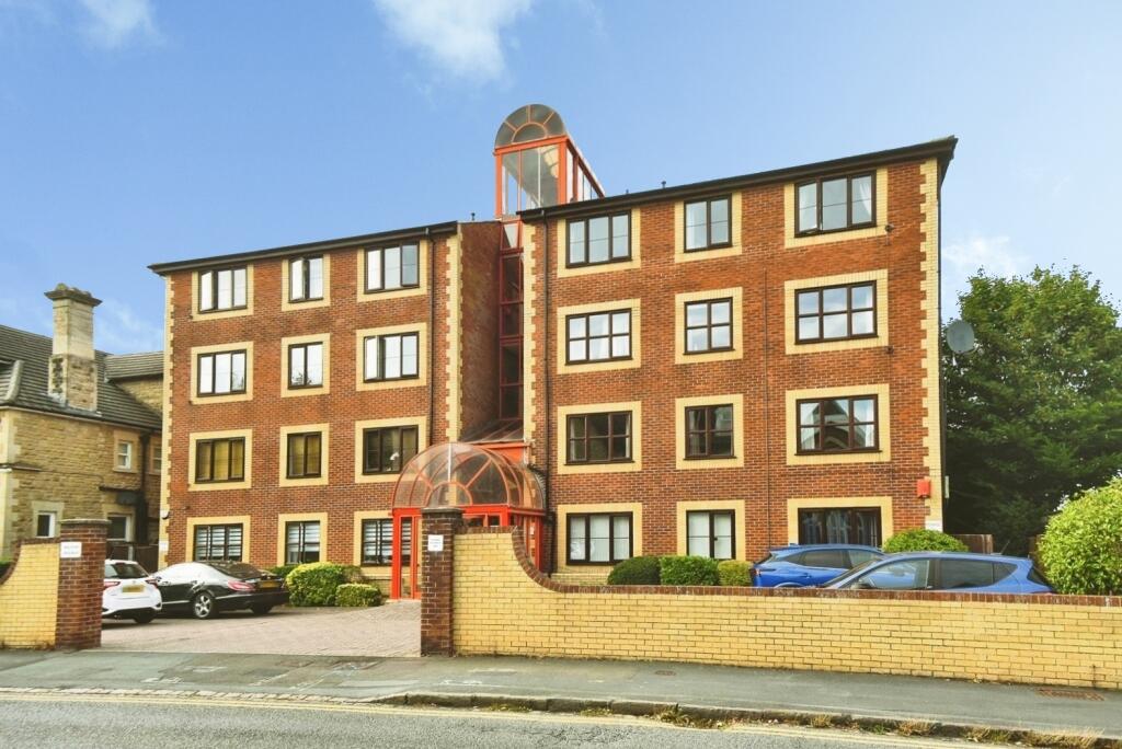 Main image of property: Bath Road, Swindon, Wiltshire, SN1