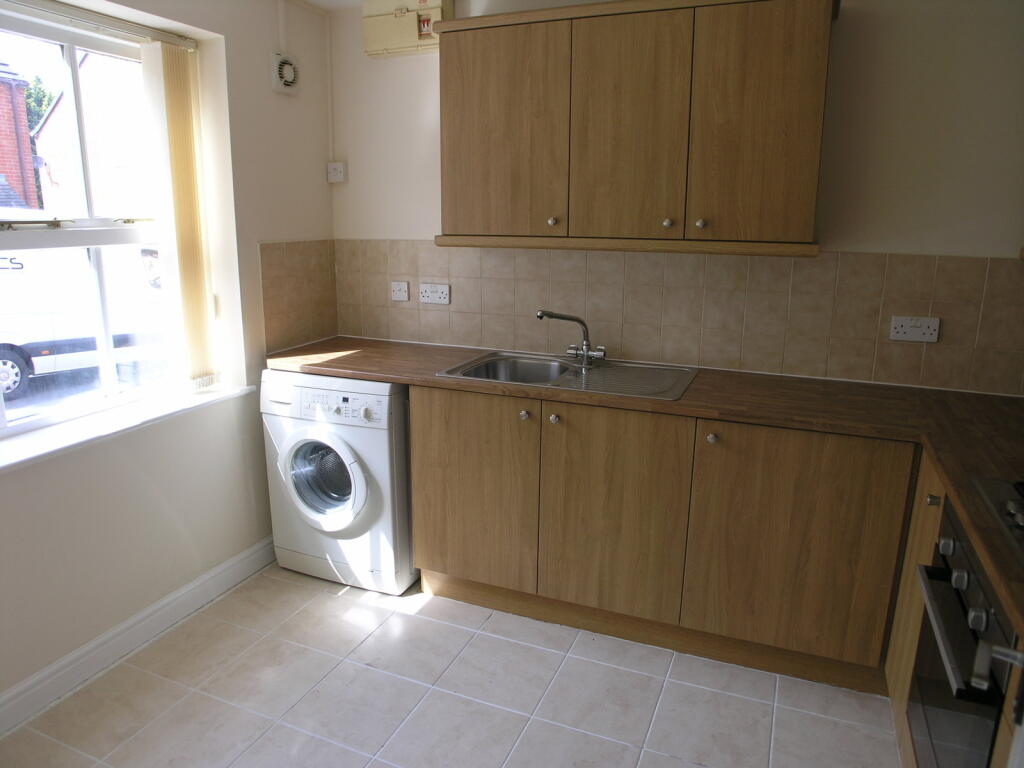 House in Dudley - View 4