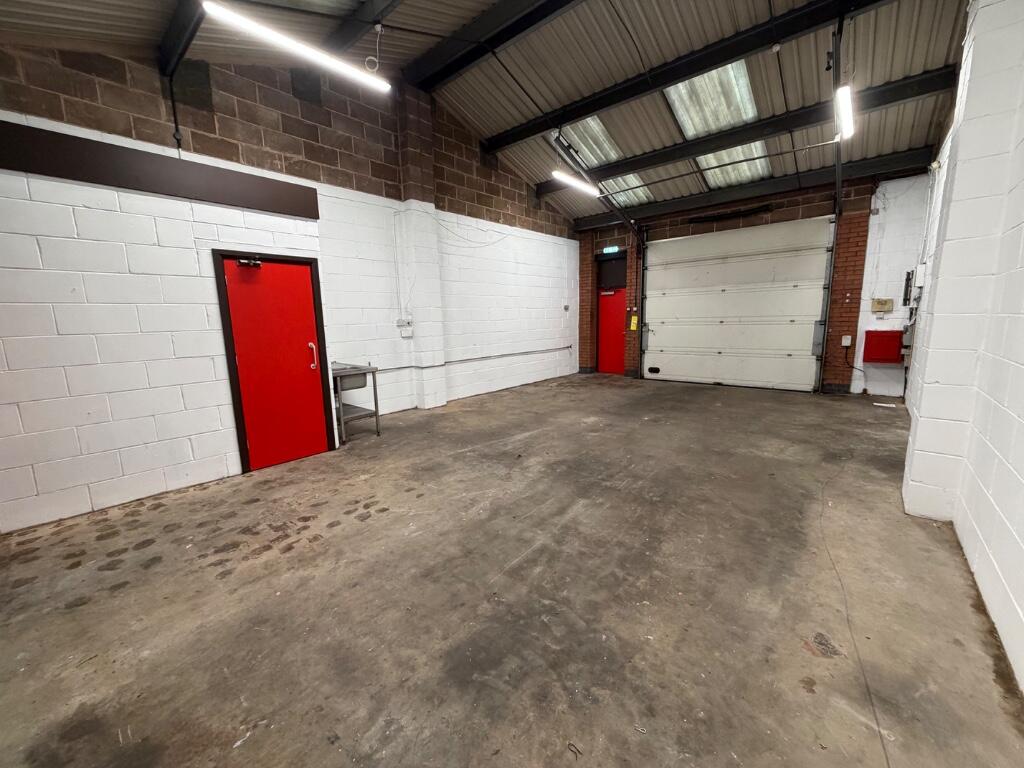 Main image of property: Unit 9 Canalside Workshops, Leverton Road, Retford, Nottinghamshire, DN22