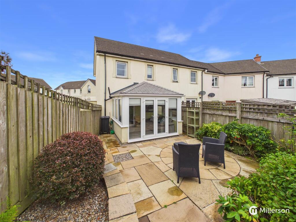 House in Truro - View 5