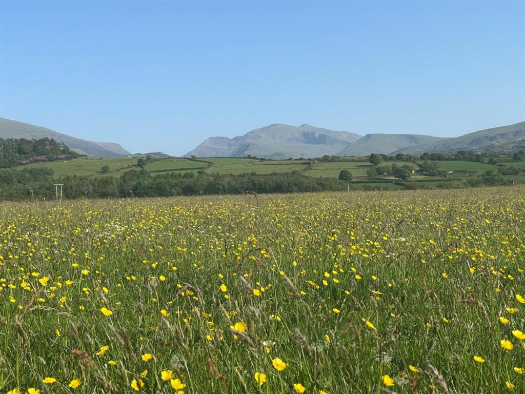 Main image of property: Llanddeiniolen, Caernarfon