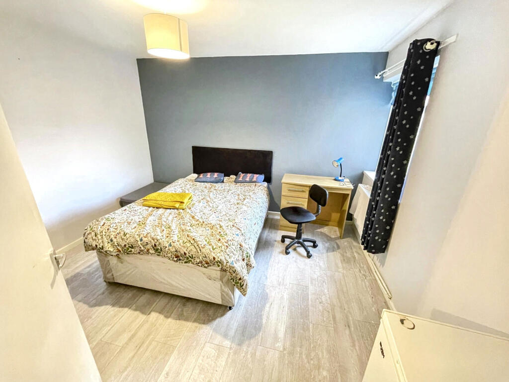 Apartment in South Tyneside, Westoe - View 4