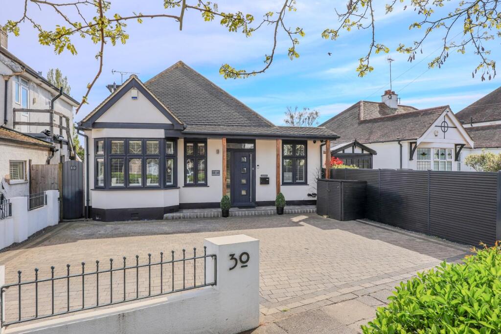 Main image of property: Clatterfield Gardens, Westcliff-On-Sea
