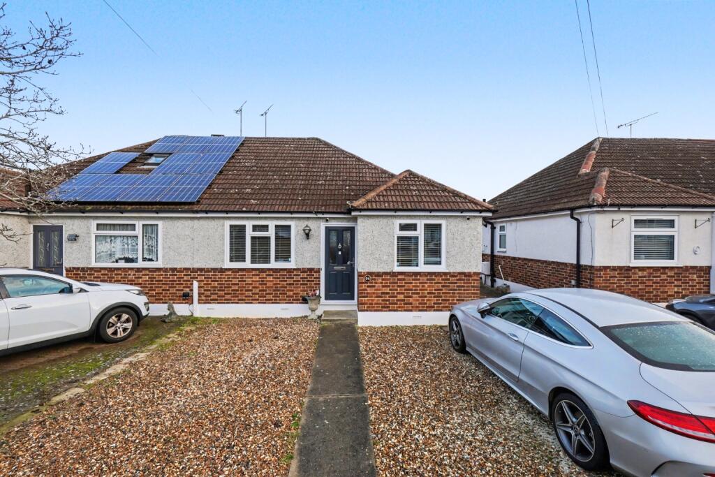 Main image of property: Bourne Grove, Sittingbourne, Kent, ME10 1SZ