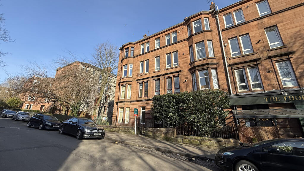 Main image of property: 2/2, 2 Thornwood Drive, Glasgow, Glasgow City