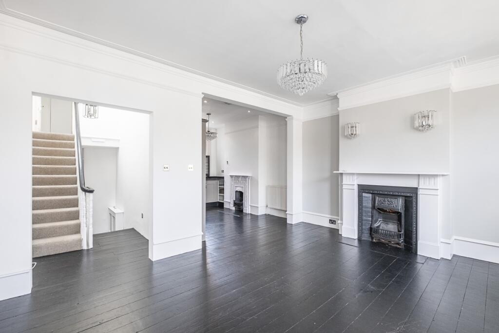 Apartment in London - View 4