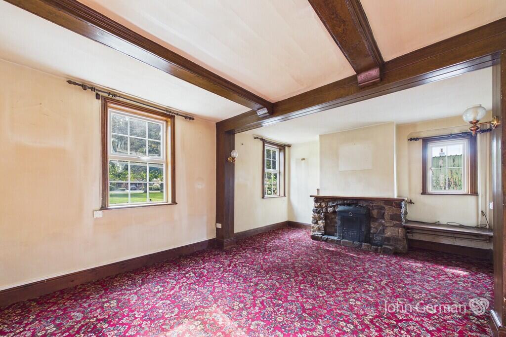 House in Stoke-on-Trent - View 4