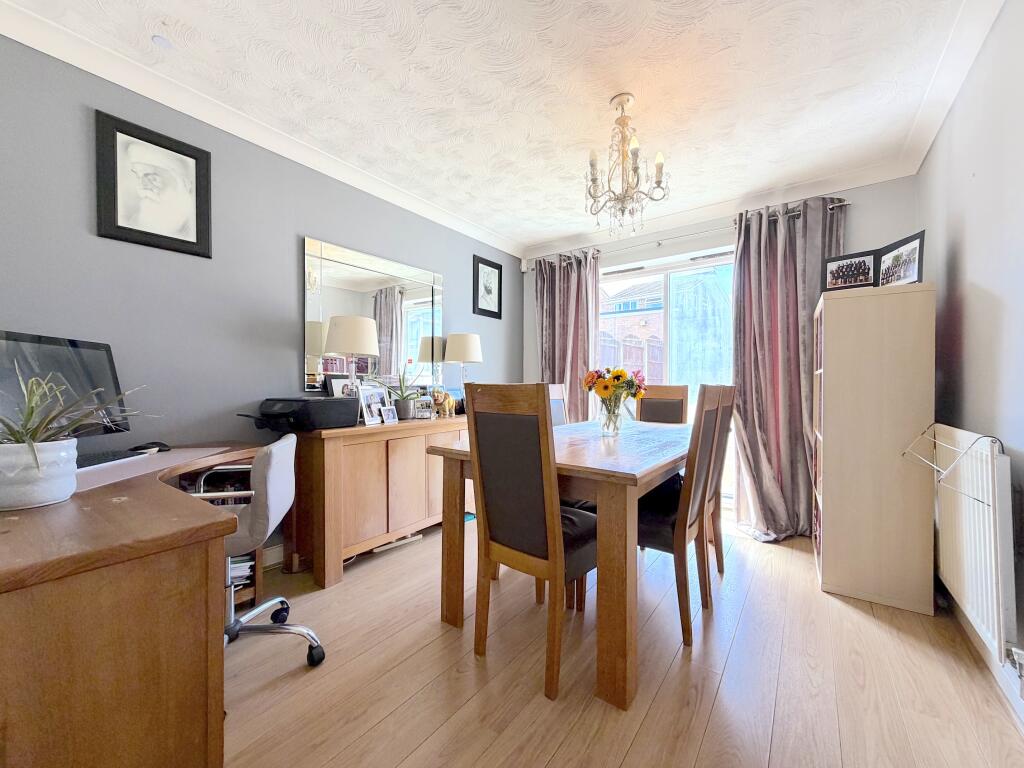 House in Wolverhampton, West Midlands - View 4