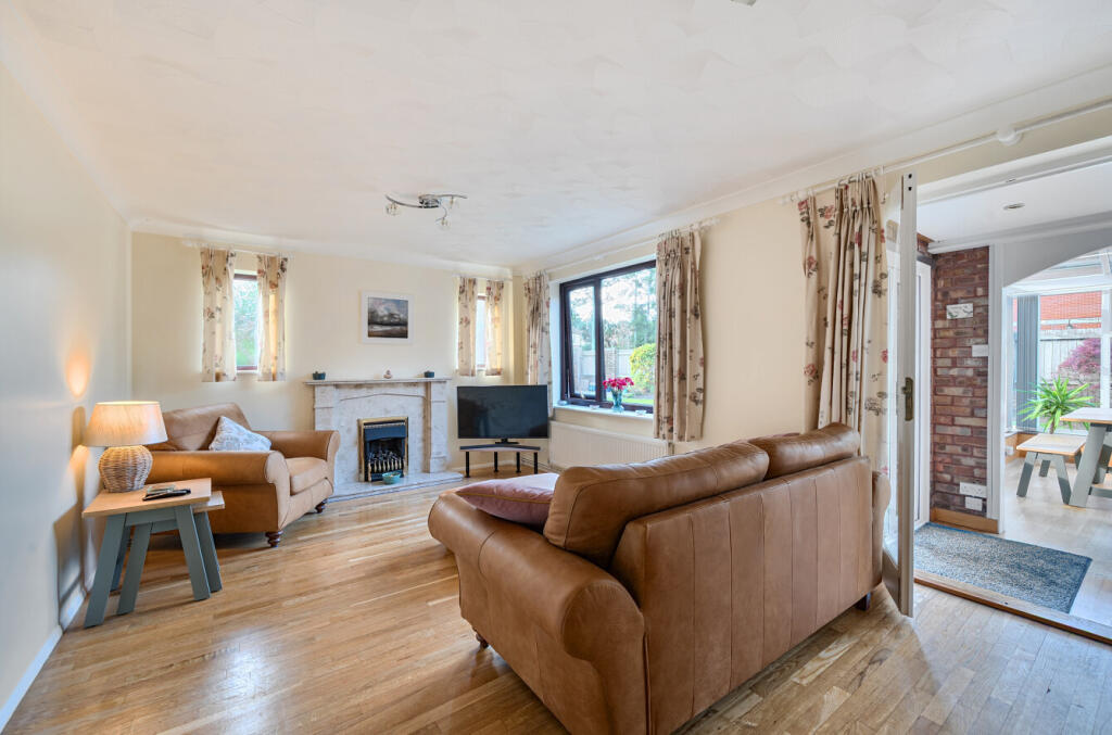 The Meadows, Lyndhurst, Hampshire, SO43 photo 3