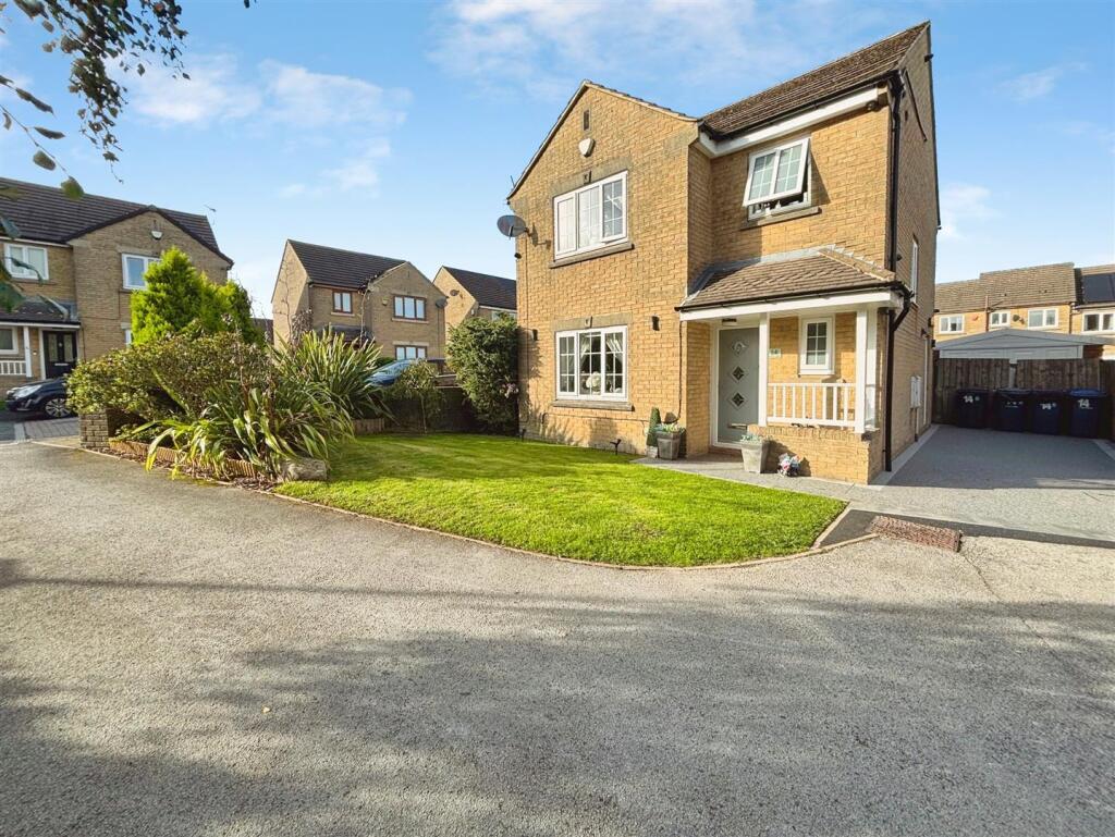 Main image of property: Lewis Close, Queensbury, Bradford, BD13 2GF