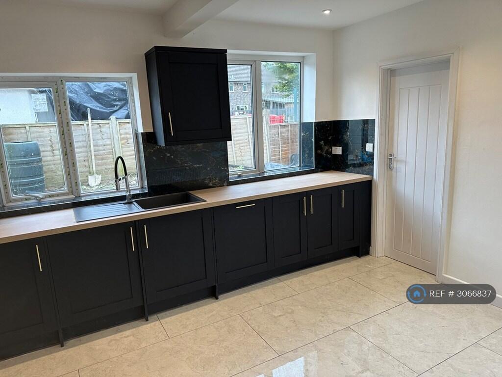 House in Reading - View 5
