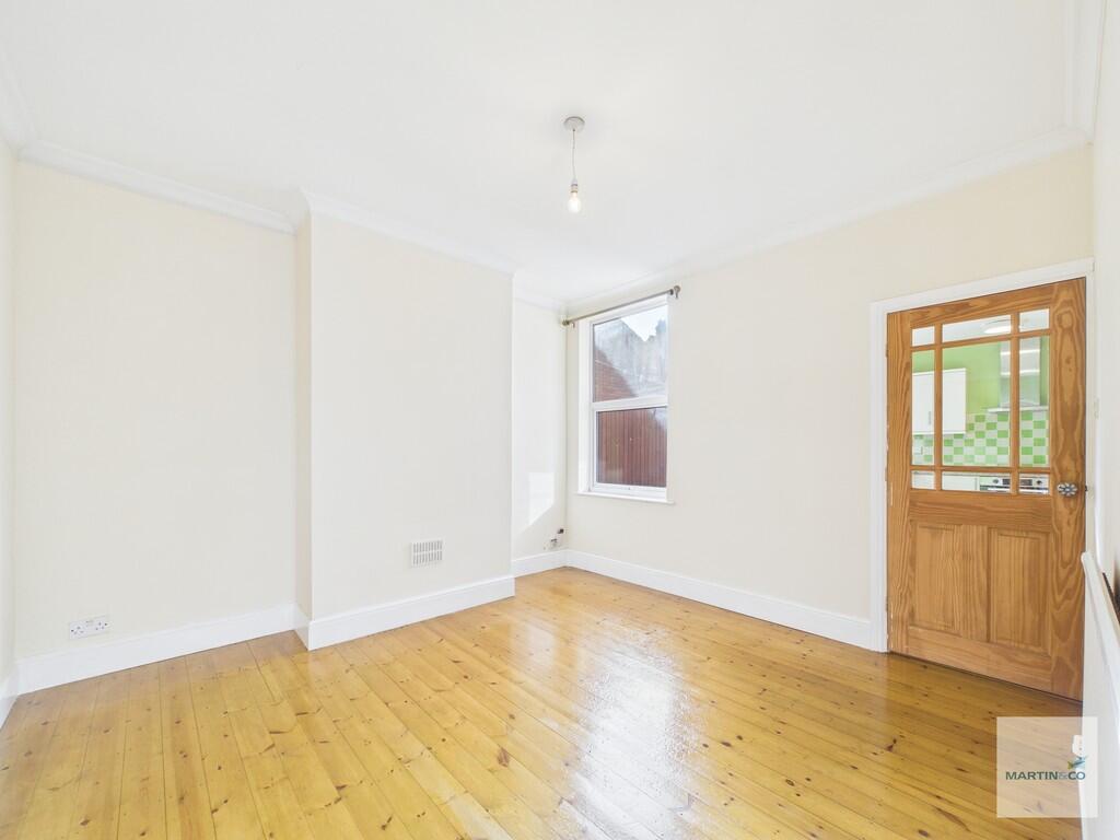 House in Nottingham, Sherwood - More