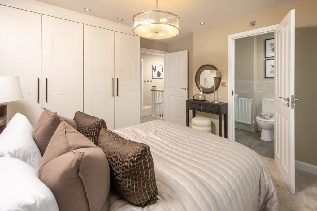 House in Calderdale, Hove Edge - More