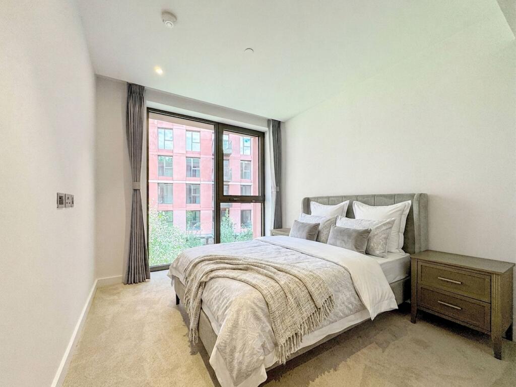 Apartment in London - View 3