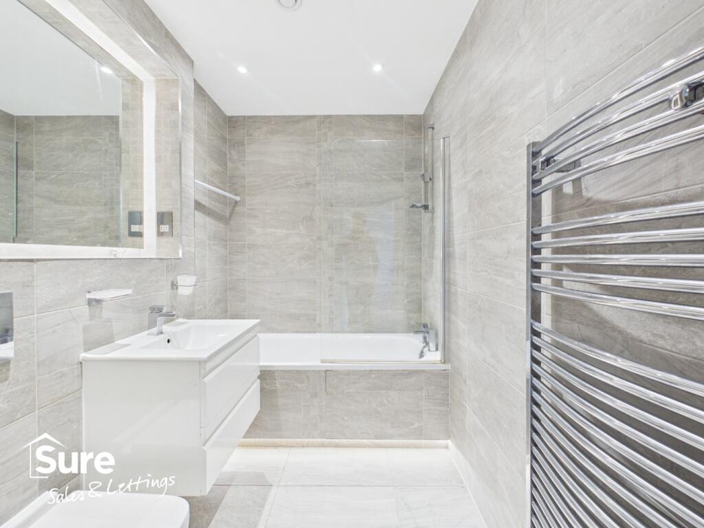 Main image of property: Bridge Court, Bridge Street, Hemel Hempstead, Hertfordshire, HP1 1FU
