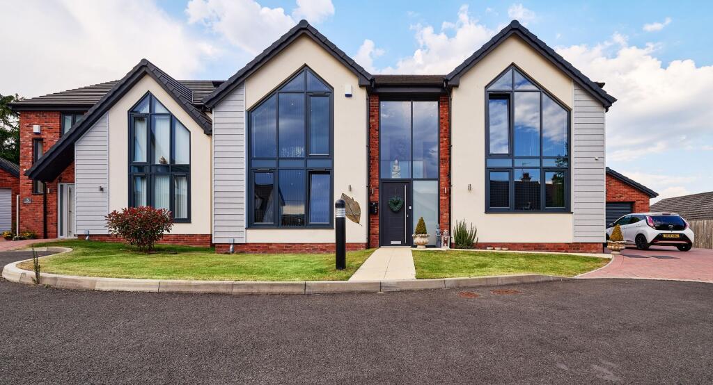 Main image of property: The Gorals, Mold, CH7