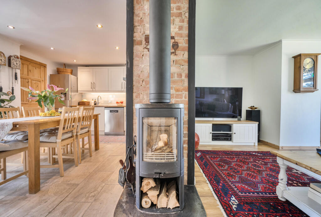 House in Gloucester, Kingsway, Grange - View 3