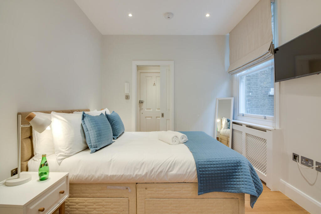 Main image of property: Kenway Road, Earls Court, SW5