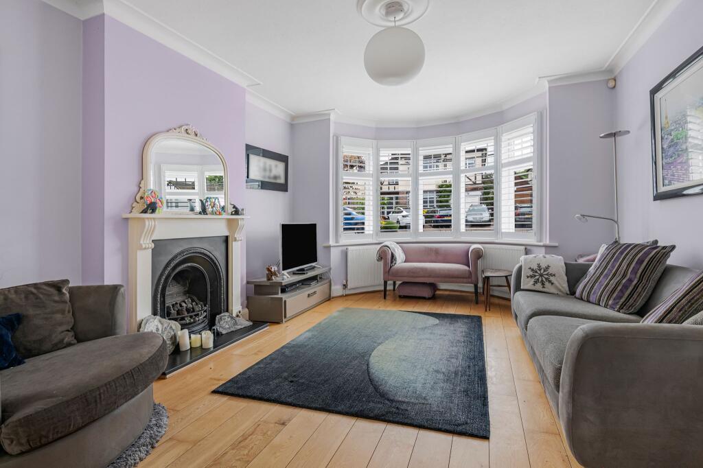 House in Potters Bar - More