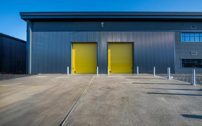 UNIT 1B WATCHMOOR POINT CAMBERLEY_016.jpg