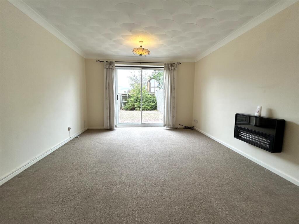 House in Chippenham, Pewsham - View 4