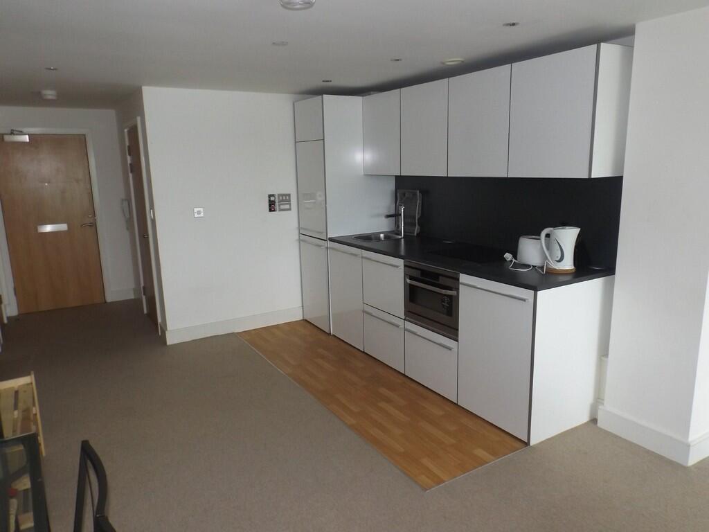 Apartment in Nottingham - View 5