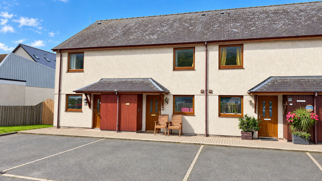 Main image of property: Cae Roger, Barmouth, LL42