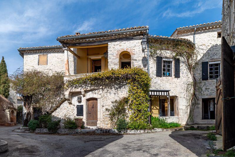 Main image of property: Exceptional Village House with Roof Terrace, Uzes