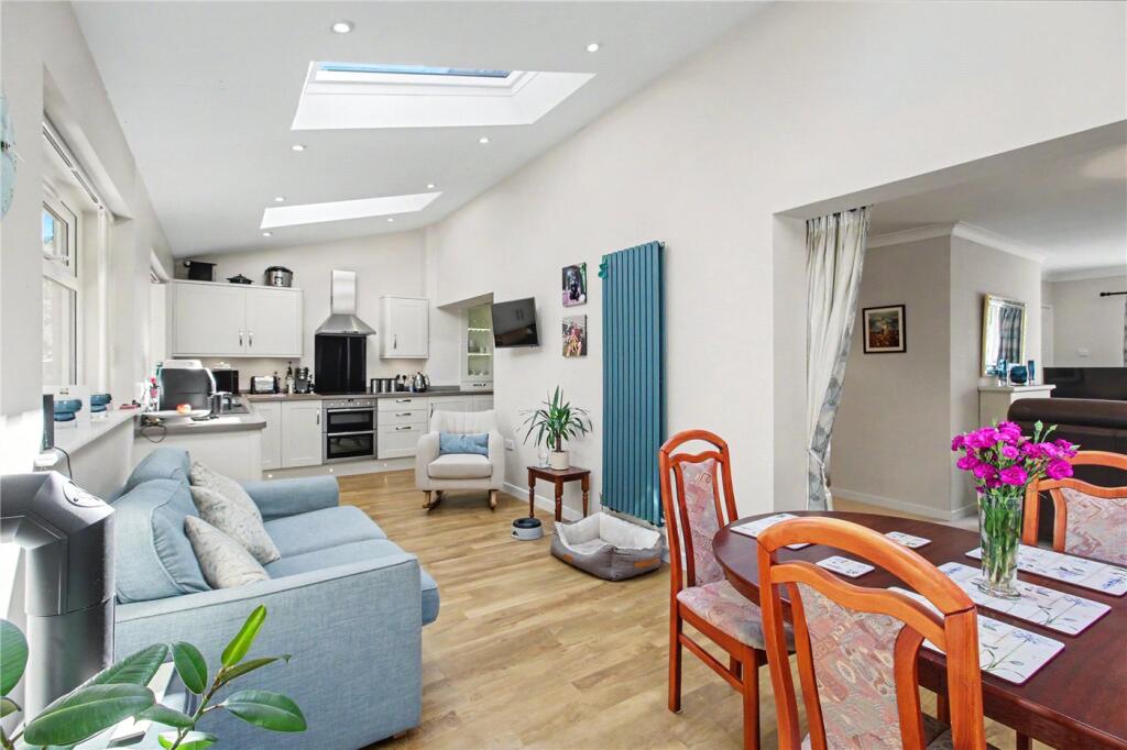 House in Ipswich - View 4