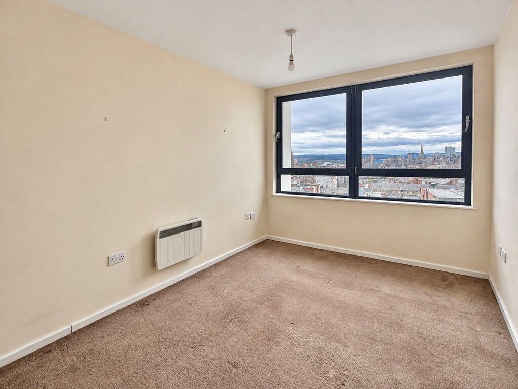 Apartment in Newcastle upon Tyne - More