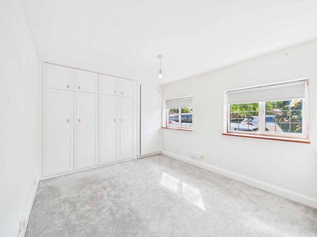 House in Hemel Hempstead - More