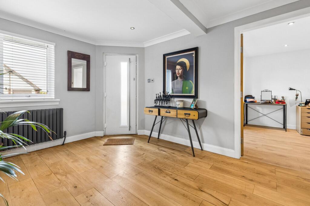 Greenlaw Drive, Newton Mearns, Glasgow, Lanarkshire photo 4