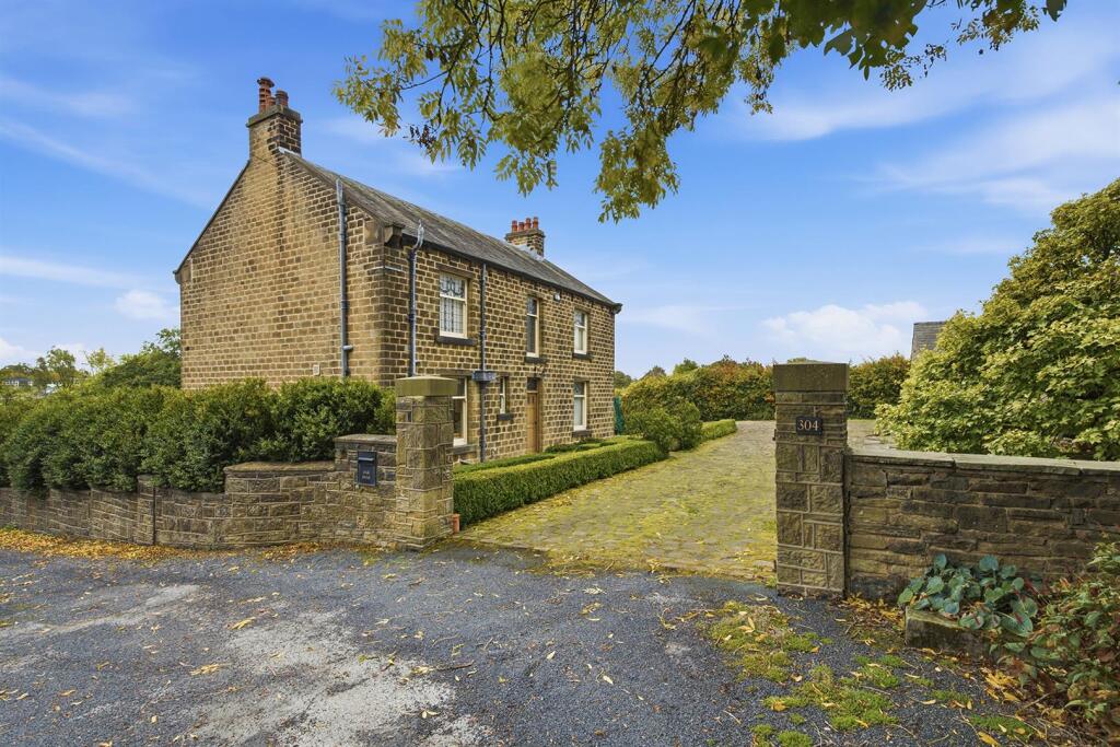 House in Kirklees, Shelley, Kirkburton