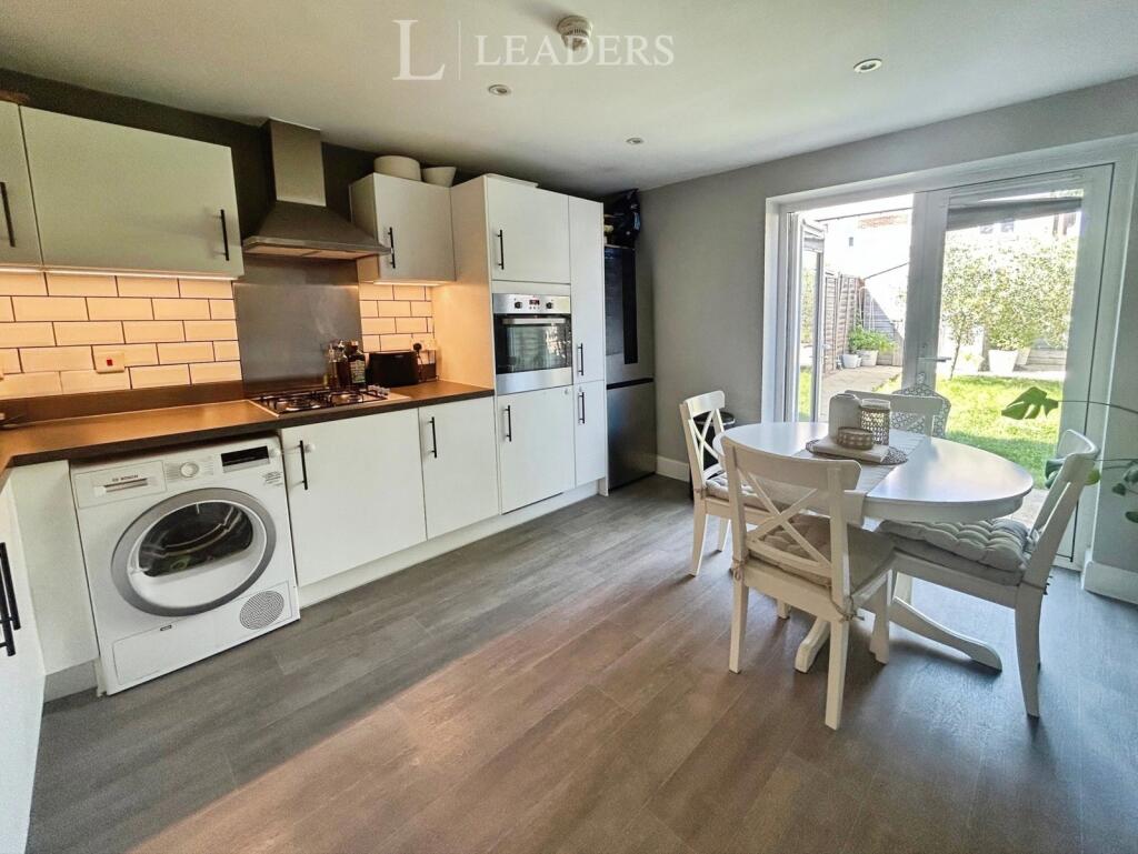 House in Chichester, Southbourne - View 4