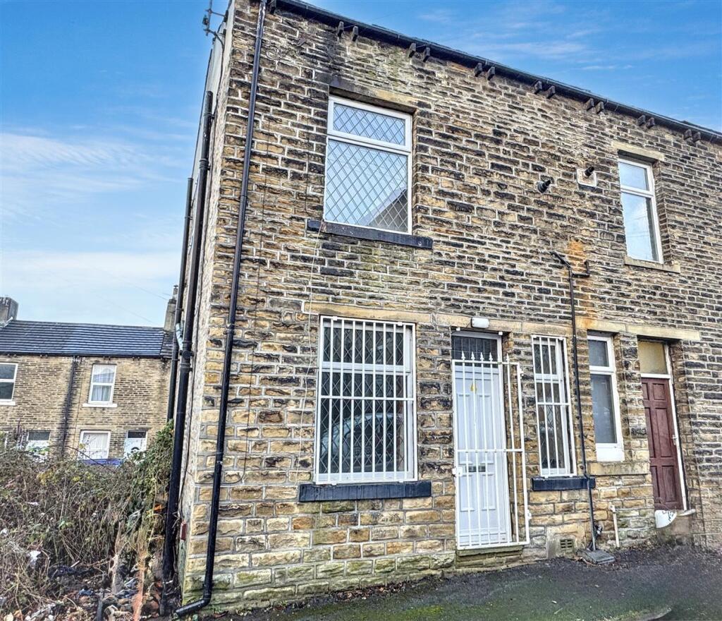 2-bed terraced on Arcadia Street, Keighley, BD21 1EJ, £75,000