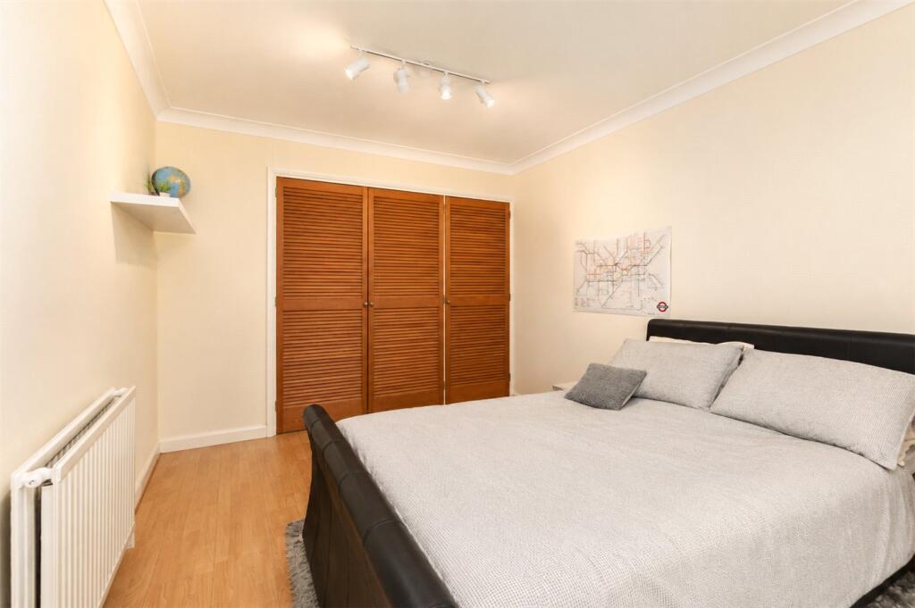 Apartment in London - View 4