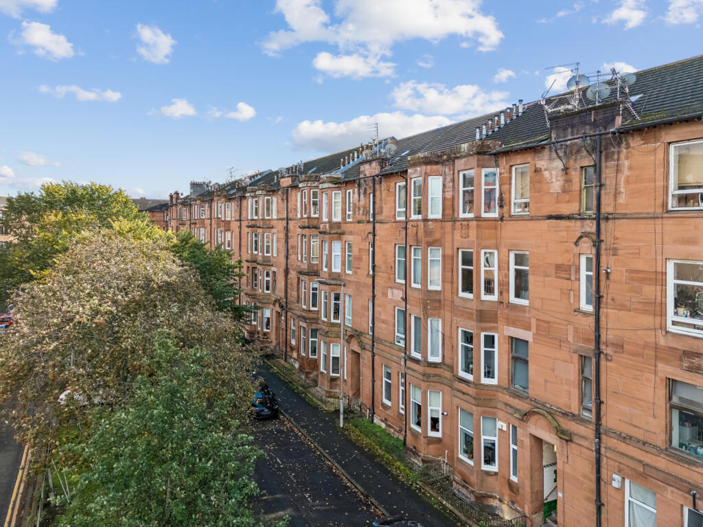 Main image of property: 37 Rannoch Street, Flat 2/2, Cathcart, Glasgow, G44