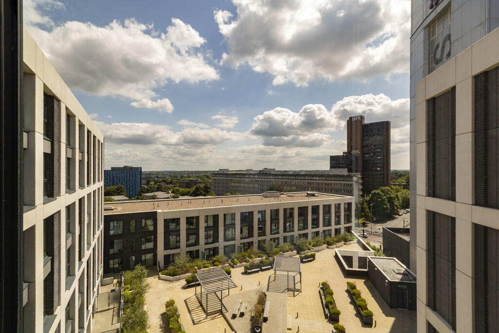 Apartment in Birmingham, West Midlands - View 4