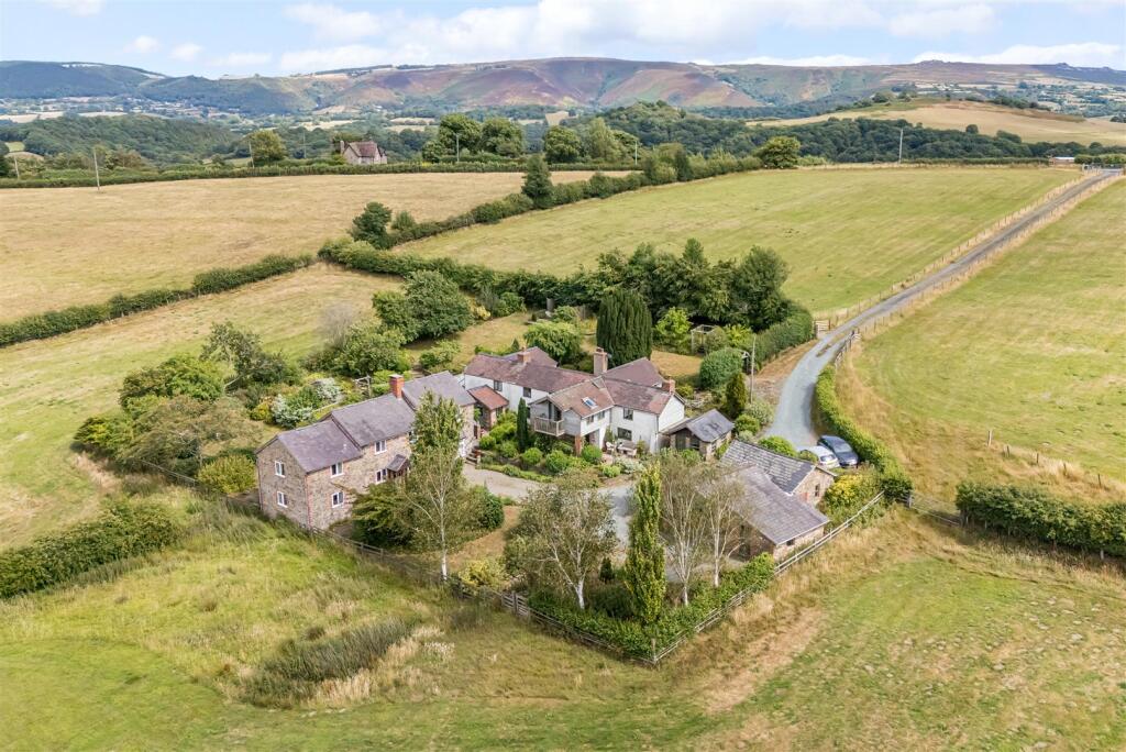 Main image of property: Hope Park Farmhouse, 6 Hope Park, Bentlawnt, Shrewsbury, SY5 0EE