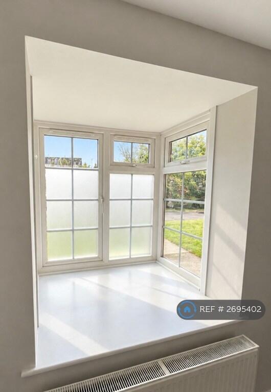 House in Shaftesbury, Dorset - More