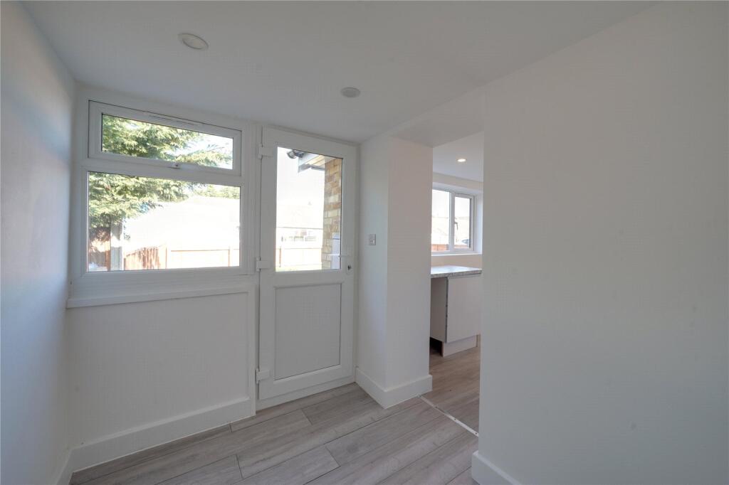 House in Ipswich - View 4