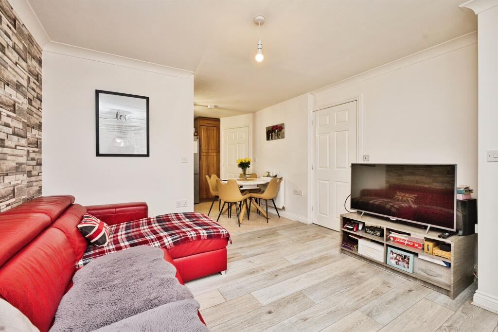 Sherwell Close, Yeovil photo 5